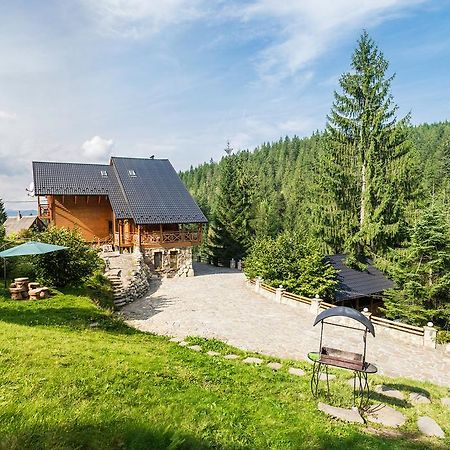 Karpatska Villa ميكوليتشن المظهر الخارجي الصورة